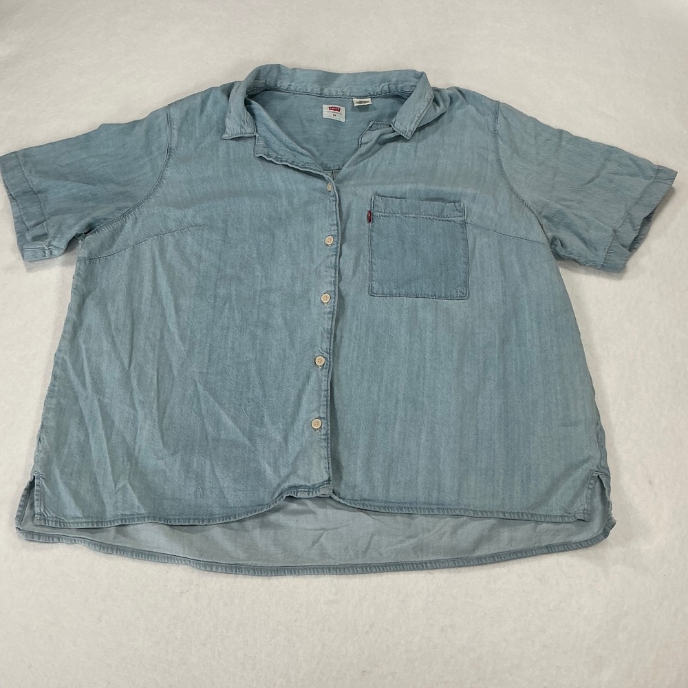Levis Womens 2X Light Wash Lyocell Blend Short Sleeve Button Down Shirt 1368